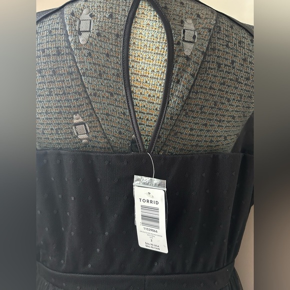 NWT TORRID BLACK ILLUSION MESH OVERLAY SKATER DRESS BEAUTIFUL SILHOUETTE! - Picture 11 of 13